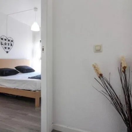 Confortable En Platja D'aro: Centro Y Terraza Privada - Es-209-90 *